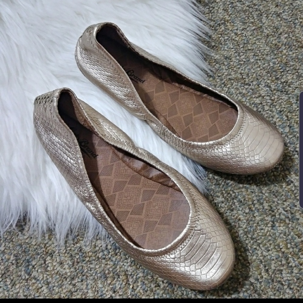 Fold lucky brand Emmie flats